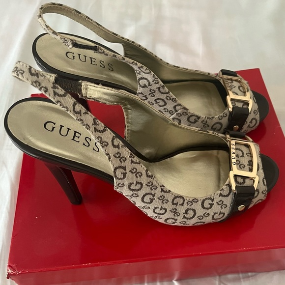 BRAND NEW GUESS HEELS SIZE 6 - Picture 1 of 5